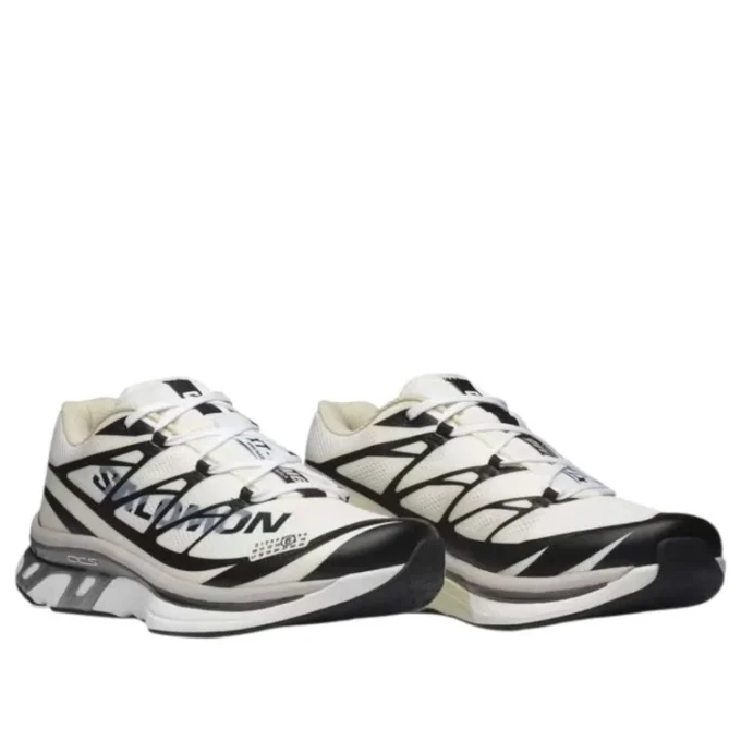 SALOMON x Margiela XT-MM6 « Vanilla Ice Black »