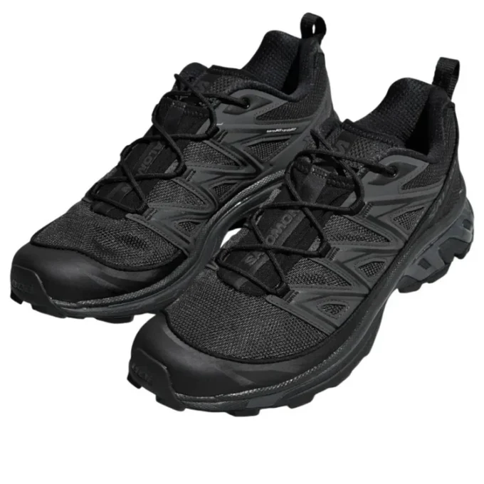 XT-6 Expanse « Triple Black »